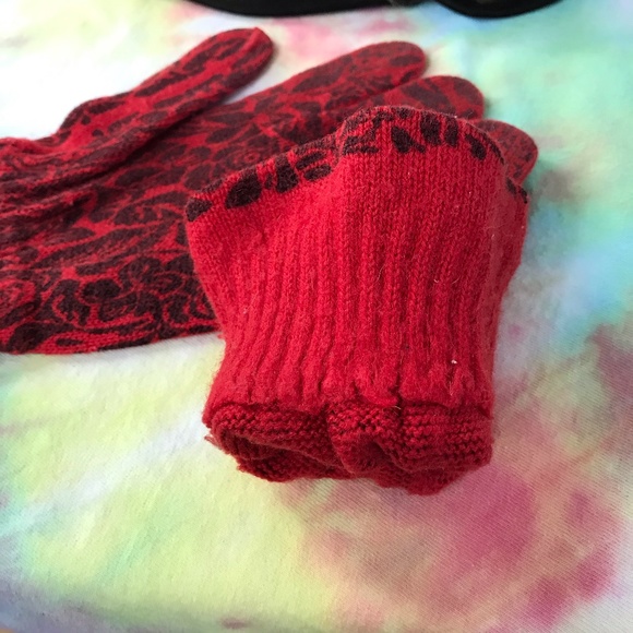red floral pattern gloves Anthropologie OS - Picture 3 of 5